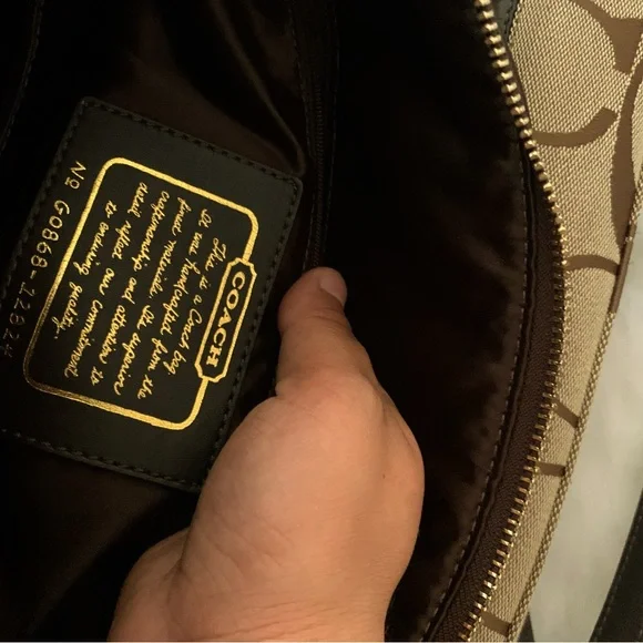NWOT Coach 2-Way Signature Monogram Bag - Picture 9 of 9